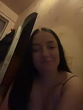 DianasLovex online show from 12/17/25, 09:21