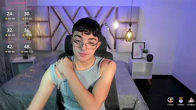 Snapshot of sayronvg chatting on 11/28/25, 12:08 sayronvg online show from 11/28/25, 12:08