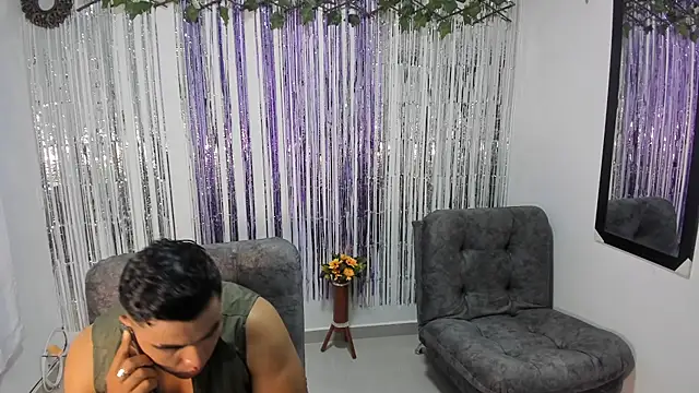 VioletXJasper online show from 11/24/25, 11:15