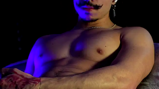 Snapshot of TOKYO_oo chatting on 02/01/26, 04:27 TOKYO oo online show from 02/01/26, 04:27