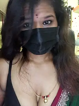 Snapshot of Premalatha_28 chatting on 03/21/26, 05:49 Premalatha 28 online show from 03/21/26, 05:49