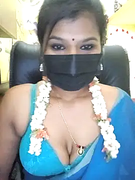 Snapshot of Premalatha_28 chatting on 03/27/26, 06:07 Premalatha 28 online show from 03/27/26, 06:07