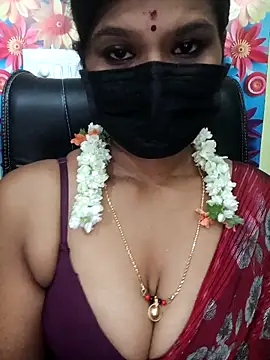 Snapshot of Premalatha_28 chatting on 04/09/26, 05:40 Premalatha 28 online show from 04/09/26, 05:40