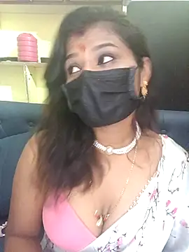 Snapshot of Premalatha_28 chatting on 04/23/26, 06:10 Premalatha 28 online show from 04/23/26, 06:10