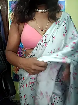 Snapshot of Premalatha_28 chatting on 04/24/26, 07:11 Premalatha 28 online show from 04/24/26, 07:11