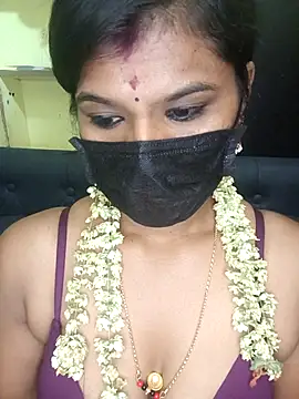 Snapshot of Premalatha_28 chatting on 04/28/26, 08:14 Premalatha 28 online show from 04/28/26, 08:14