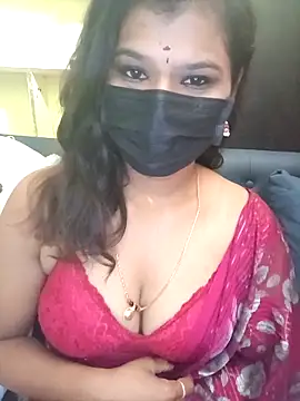 Snapshot of Premalatha_28 chatting on 04/30/26, 06:03 Premalatha 28 online show from 04/30/26, 06:03
