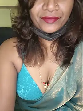 Snapshot of Premalatha_28 chatting on 06/04/26, 06:36 Premalatha 28 online show from 06/04/26, 06:36