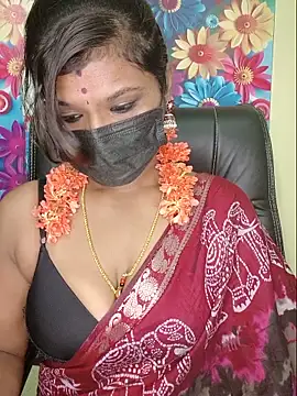 Snapshot of Premalatha_28 chatting on 06/09/26, 05:46 Premalatha 28 online show from 06/09/26, 05:46
