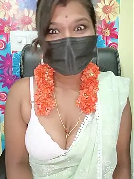 Snapshot of Premalatha_28 chatting on 06/10/26, 05:45 Premalatha 28 online show from 06/10/26, 05:45