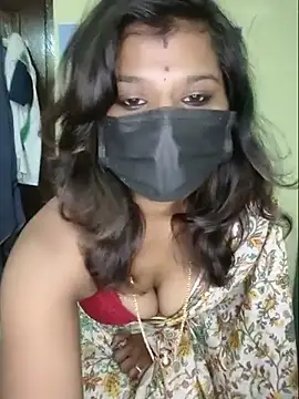 Snapshot of Premalatha_28 chatting on 06/25/26, 05:45 Premalatha 28 online show from 06/25/26, 05:45
