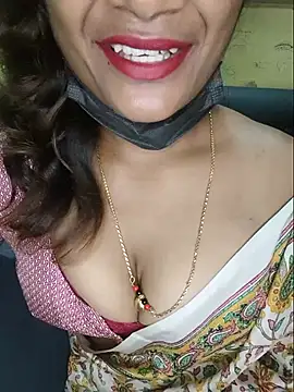 Snapshot of Premalatha_28 chatting on 07/31/26, 05:01 Premalatha 28 online show from 07/31/26, 05:01