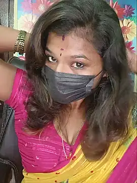 Snapshot of Premalatha_28 chatting on 08/01/26, 06:51 Premalatha 28 online show from 08/01/26, 06:51
