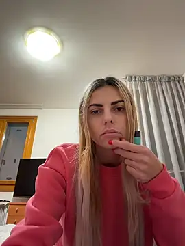 Snapshot of feliciafelon chatting on 11/28/25, 09:06 feliciafelon online show from 11/28/25, 09:06