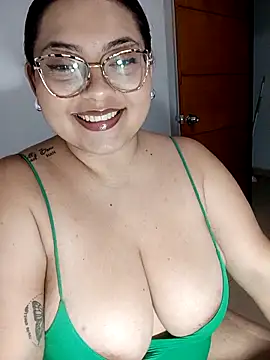 Snapshot of Anna_Lucia88 chatting on 03/30/26, 05:30 Anna Lucia88 online show from 03/30/26, 05:30