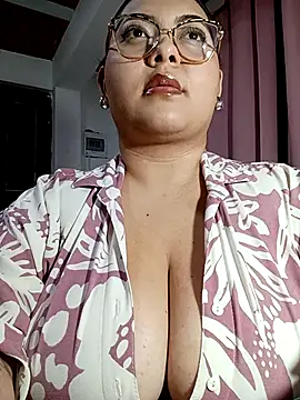 Snapshot of Anna_Lucia88 chatting on 04/10/26, 04:50 Anna Lucia88 online show from 04/10/26, 04:50