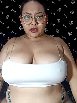 Snapshot of Anna_Lucia88 chatting on 05/03/26, 05:57 Anna Lucia88 online show from 05/03/26, 05:57
