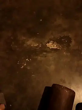 Snapshot of Adrian_sxp chatting on 11/18/25, 04:39 Adrian sxp online show from 11/18/25, 04:39