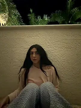 sometimesmiachristina online show from 12/15/25, 05:23