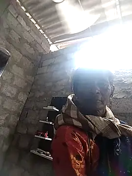 Snapshot of La44_telugu3 chatting on 11/16/25, 09:48 La44 telugu3 online show from 11/16/25, 09:48