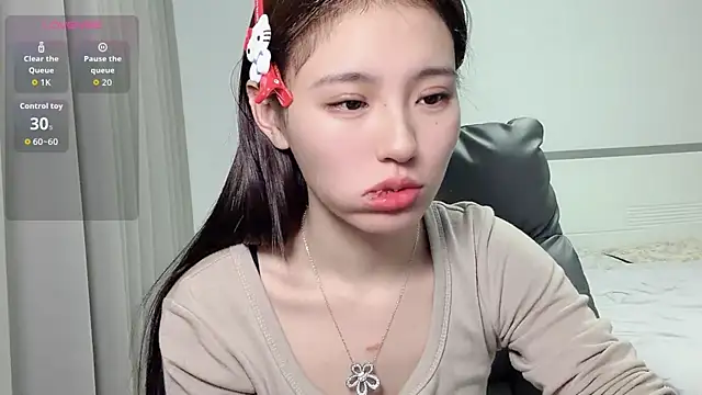 Snapshot of H-2005 chatting on 03/14/26, 10:59 H-2005 online show from 03/14/26, 10:59