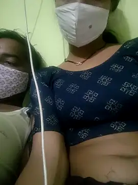 Snapshot of Menka_cut34 chatting on 12/19/25, 03:30 Menka cut34 online show from 12/19/25, 03:30