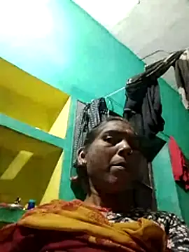 Snapshot of Xx_savita chatting on 03/05/26, 12:06 Xx savita online show from 03/05/26, 12:06