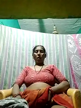 Snapshot of Xx_savita chatting on 03/13/26, 06:03 Xx savita online show from 03/13/26, 06:03