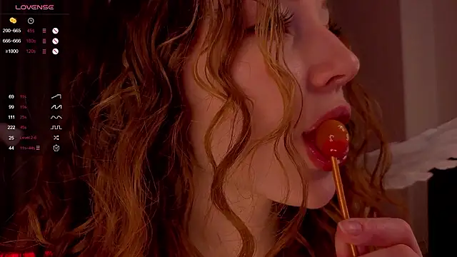 Snapshot of Alisavine chatting on 02/14/26, 07:54 Alisavine online show from 02/14/26, 07:54