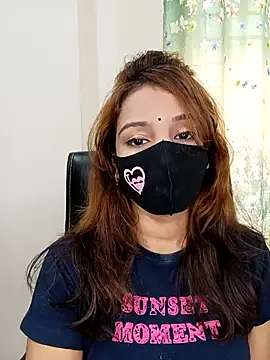 Snapshot of Sexy-Jara1 chatting on 11/20/25, 03:18 Sexy-Jara1 online show from 11/20/25, 03:18