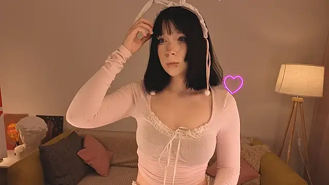 Snapshot of Miss_bane chatting on 11/24/25, 01:22 Miss bane online show from 11/24/25, 01:22