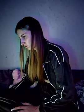 Snapshot of carolinakis_ chatting on 01/10/26, 08:32 carolinakis online show from 01/10/26, 08:32