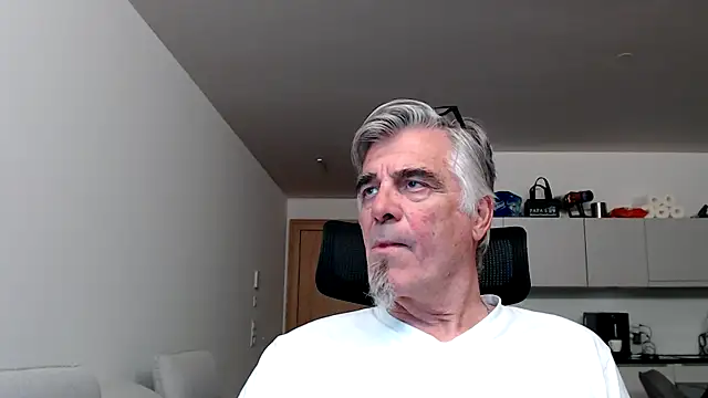 Buidapest online show from 05/06/26, 10:15
