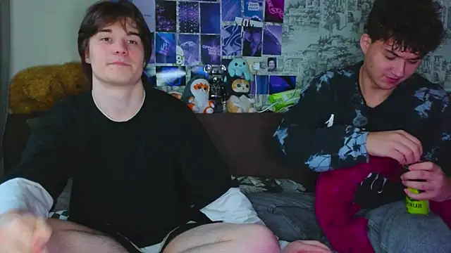 Snapshot of jordanjock chatting on 12/16/25, 11:48 jordanjock online show from 12/16/25, 11:48