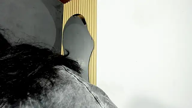 Angel-umbra online show from 12/16/25, 11:10