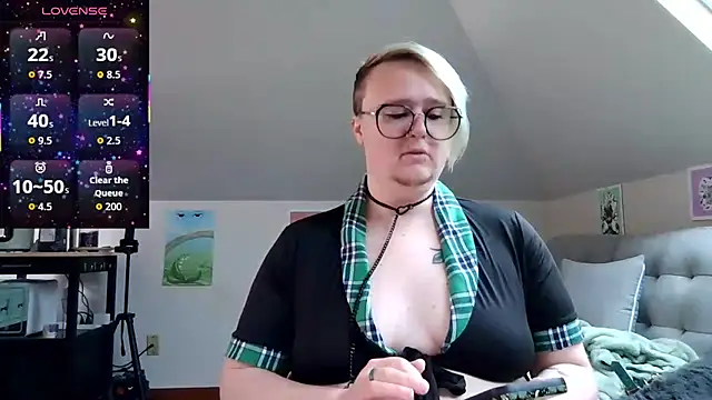 queerlyjaz online show from 05/02/26, 06:02