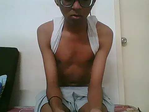 Snapshot of akshr1099 chatting on 11/28/25, 05:15 akshr1099 online show from 11/28/25, 05:15