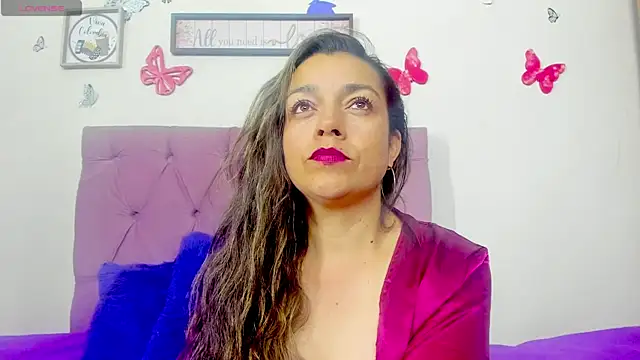 Snapshot of _nanycute_ chatting on 02/06/26, 09:40 nanycute online show from 02/06/26, 09:40