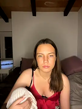 Sandrasnoww online show from 12/04/25, 08:17