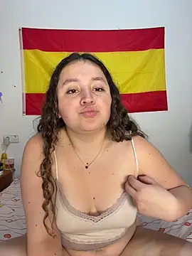 Snapshot of SulaySpain chatting on 04/29/26, 06:17 SulaySpain online show from 04/29/26, 06:17
