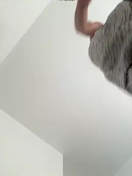 Snapshot of Jhonneeey chatting on 02/19/26, 01:18 Jhonneeey online show from 02/19/26, 01:18