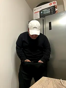 Snapshot of Pelotas2000 chatting on 12/05/25, 01:36 Pelotas2000 online show from 12/05/25, 01:36