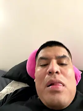 Snapshot of Pelotas2000 chatting on 01/07/26, 03:14 Pelotas2000 online show from 01/07/26, 03:14