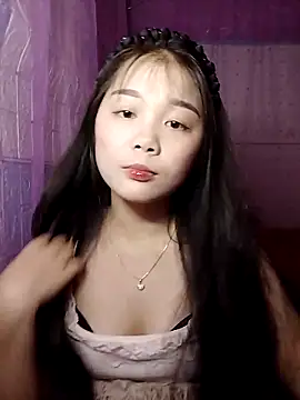 Snapshot of Baa-bee22 chatting on 03/06/26, 12:51 Baa-bee22 online show from 03/06/26, 12:51