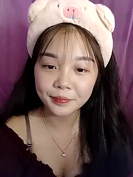 Snapshot of Baa-bee22 chatting on 03/25/26, 07:25 Baa-bee22 online show from 03/25/26, 07:25