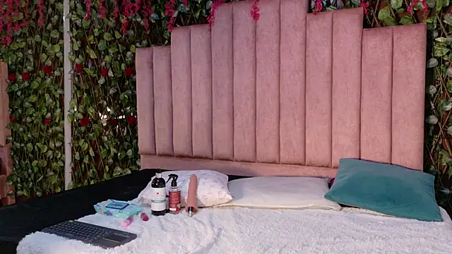 MiaJanss online show from 01/16/26, 03:05