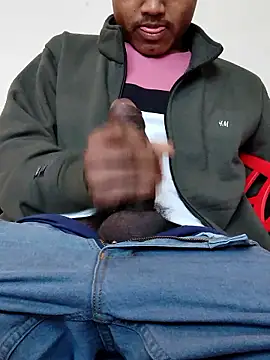 Snapshot of Zinexraj chatting on 01/18/26, 06:50 Zinexraj online show from 01/18/26, 06:50