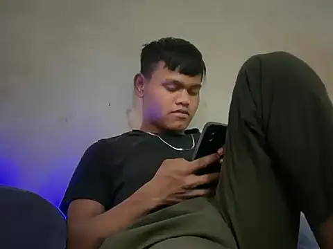 Snapshot of Zinexraj chatting on 03/07/26, 10:34 Zinexraj online show from 03/07/26, 10:34