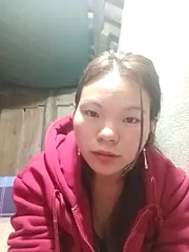 Snapshot of yu-zhen chatting on 11/19/25, 01:55 yu-zhen online show from 11/19/25, 01:55