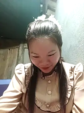 Snapshot of yu-zhen chatting on 11/20/25, 05:18 yu-zhen online show from 11/20/25, 05:18